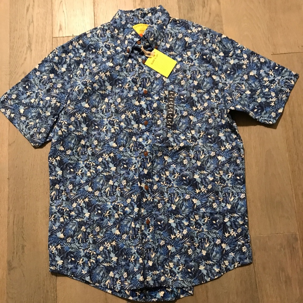 Blue tropical print short sleeve beach shirt